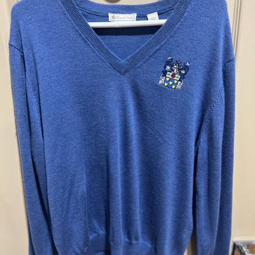 NWOT Donald Ross V Neck Sweater Sz M